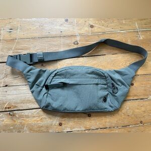 On the Beat belt bag